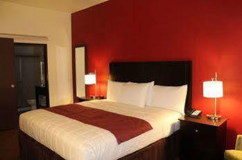 Inn At Hunters Run Watford City Экстерьер фото